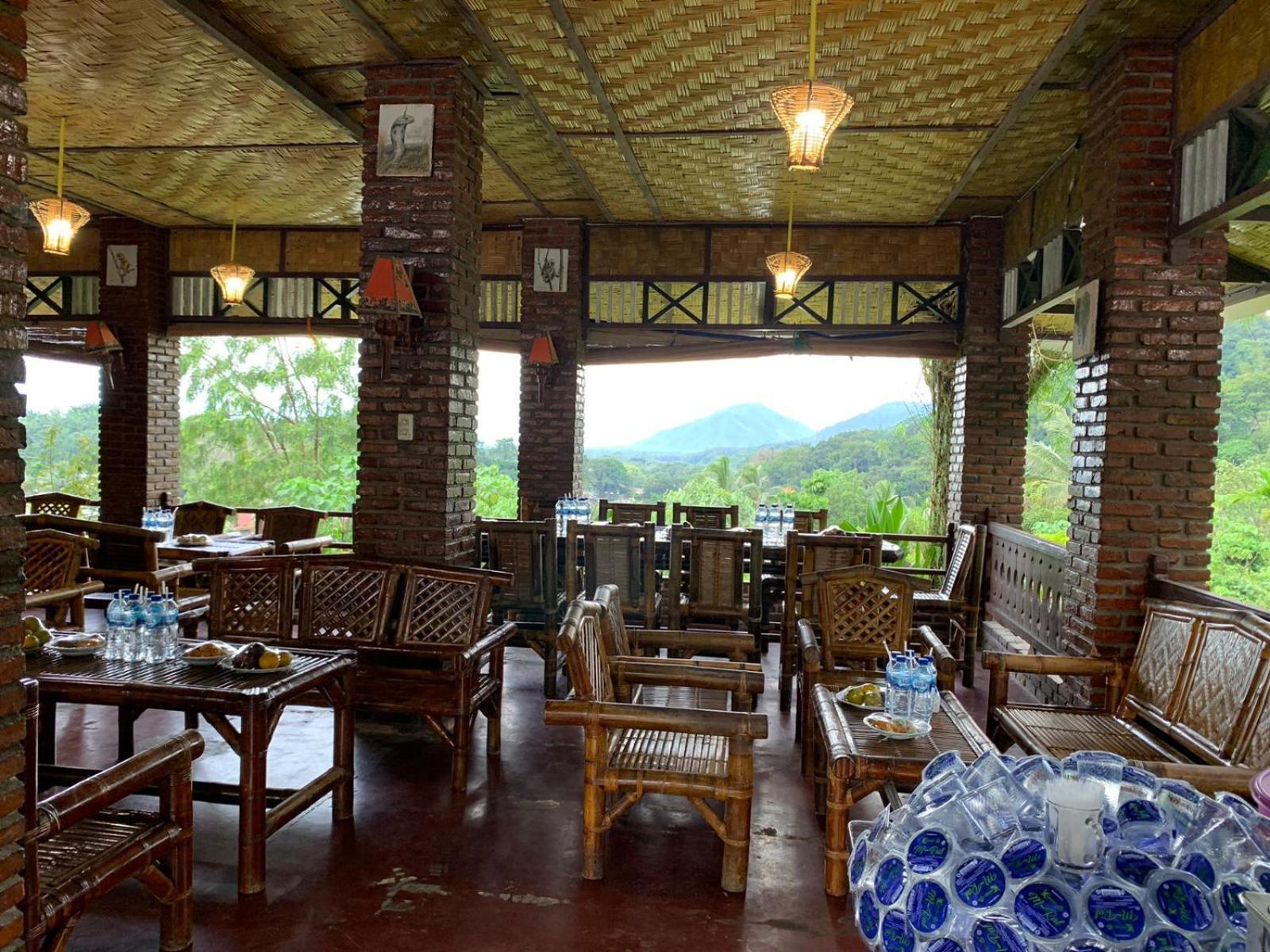 Sama Sama Homestay & Trekking Only Stay Here Book Trekking And Transport With Us Bukit Lawang Exterior photo