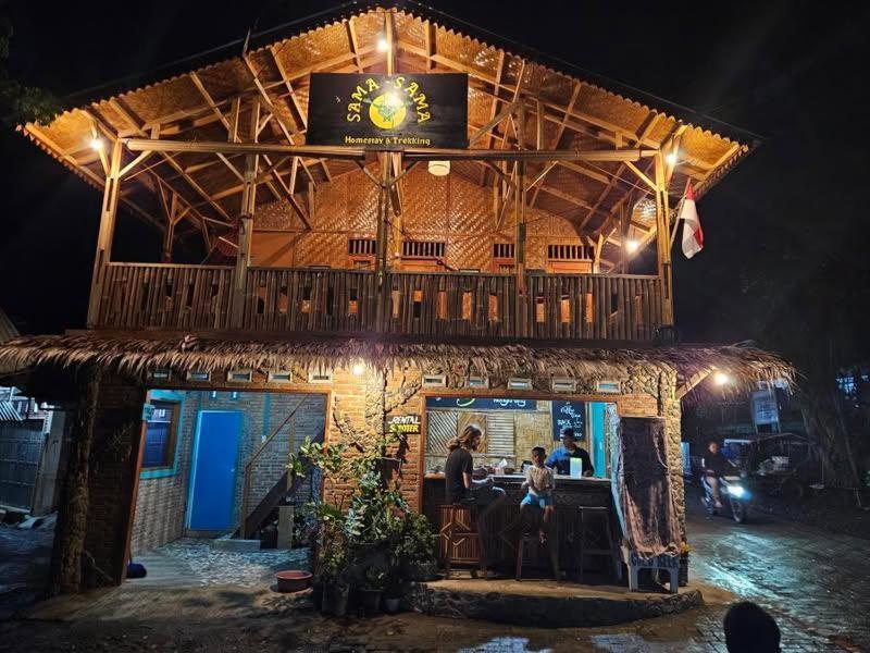Sama Sama Homestay & Trekking Only Stay Here Book Trekking And Transport With Us Bukit Lawang Exterior photo